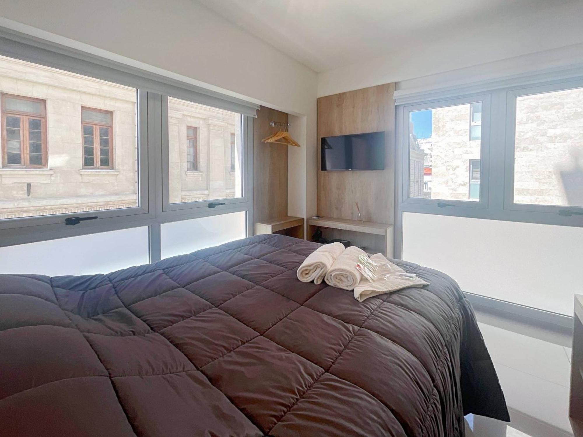 Ayres Suites Moreno - Buenos Aires — Photos 2